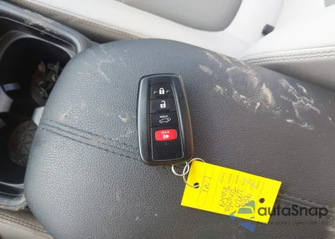 2020 Toyota Rav4 Xle Premium z USA, uszkodzony, nr VIN JTMC1RFV8LD521059